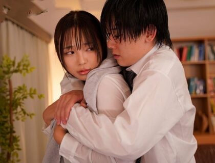 Cơn mưa bất chợt và đêm sung sướng cùng em đồng nghiệp vú to